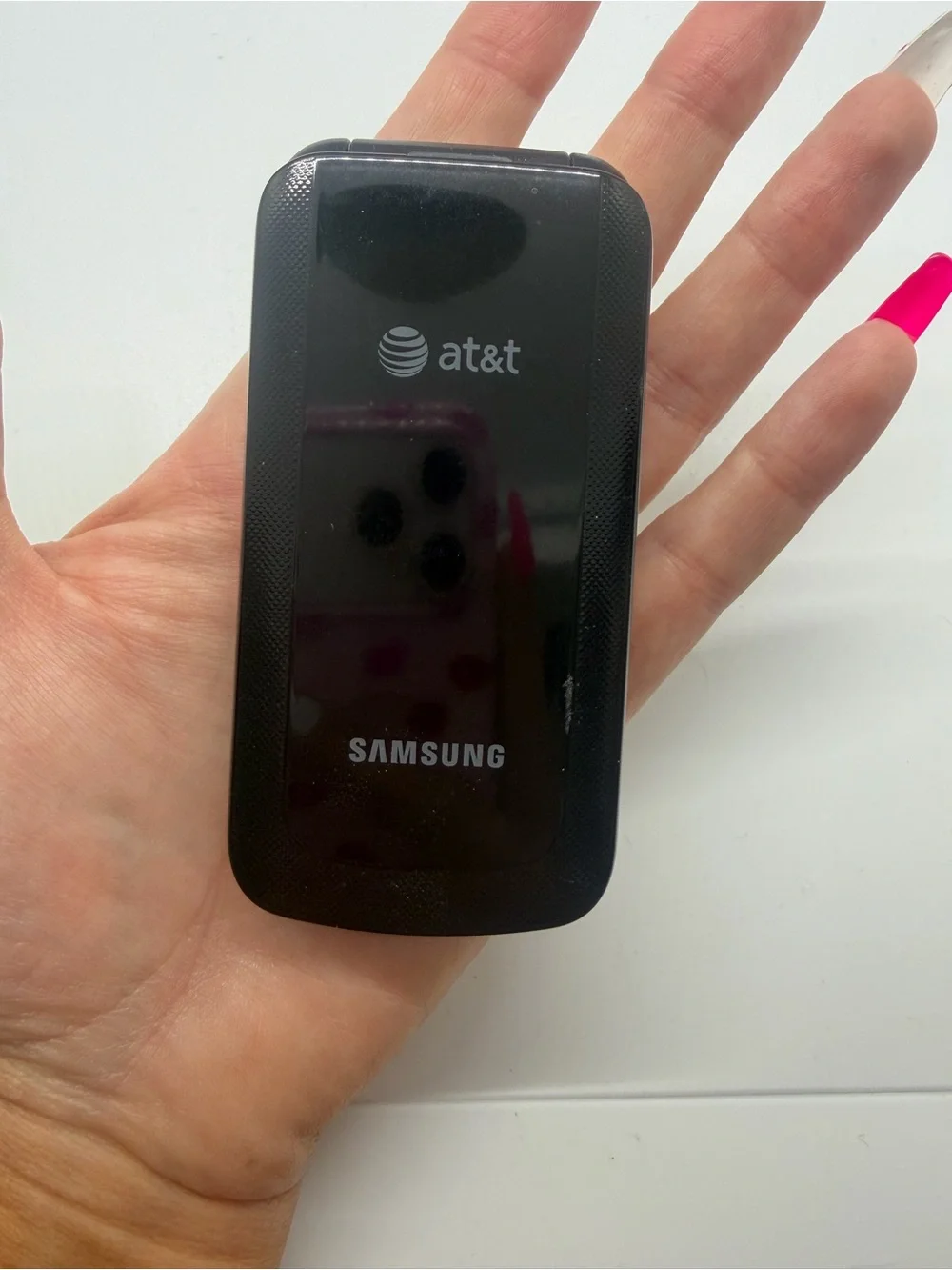 Samsung Black Flip Phone with Tactile Keypad